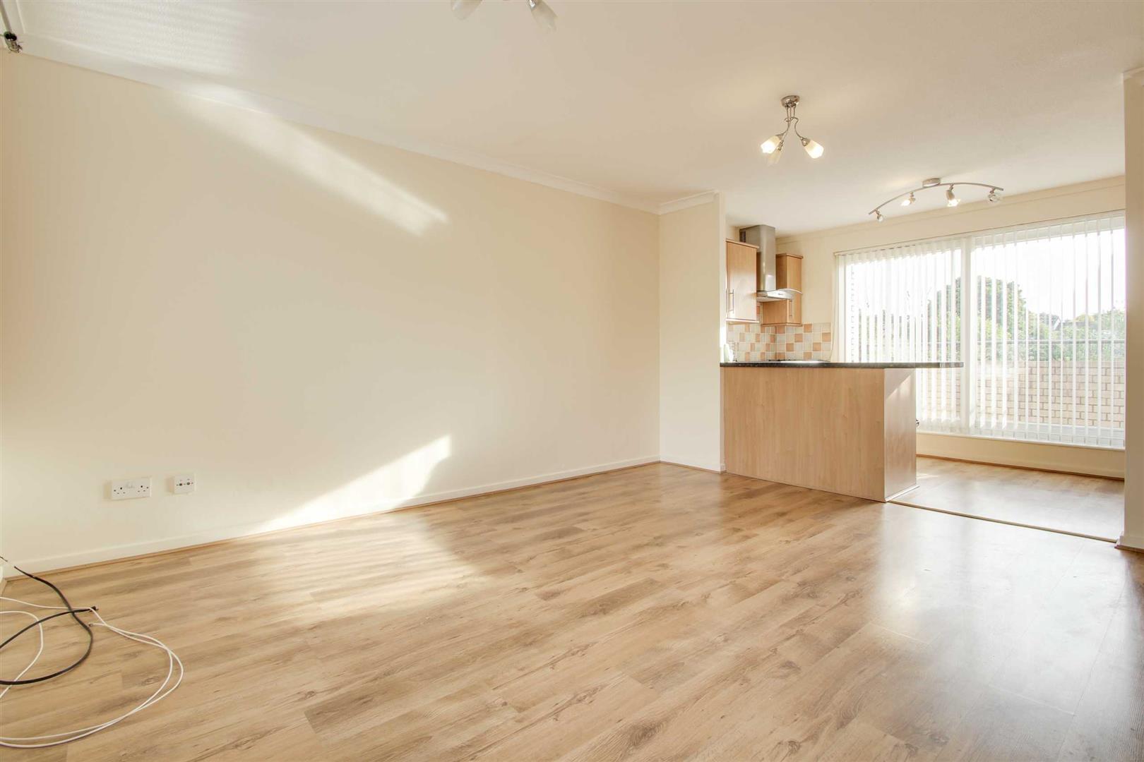1 bed property in Downs Barn Boulevard, Milton Keynes
